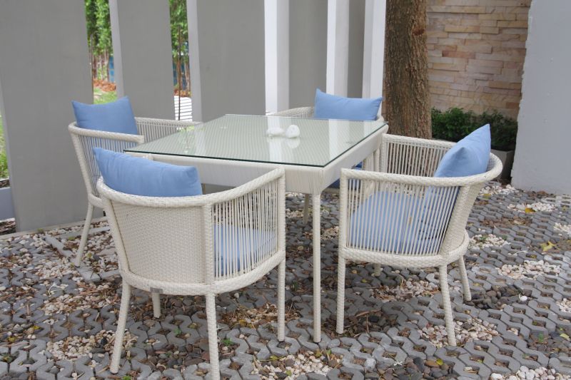 Patio Set Assembly in Alpharetta, GA
