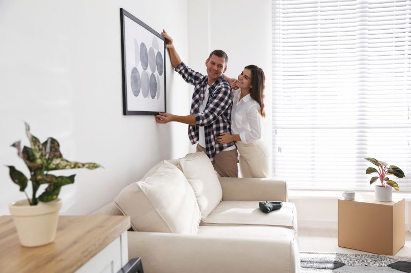 Picture Hanging Service in Kansas City, KS